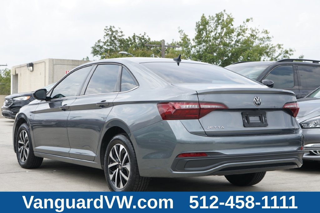 Used 2022 Volkswagen Jetta S FWD image 4