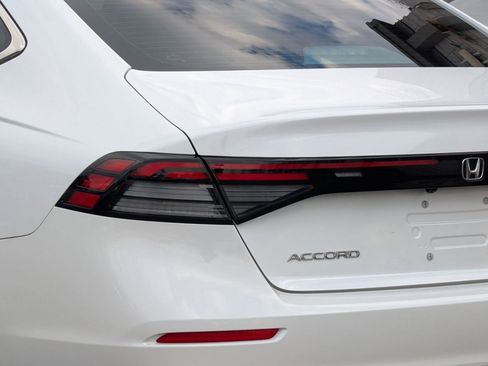 Used 2023 Honda Accord EX image 13