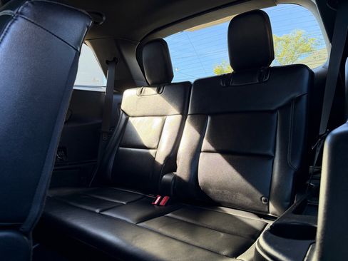 Used 2020 Ford Explorer XLT w/ Equipment Group 202A image 9