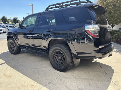 Used 2024 Toyota 4Runner TRD Pro AWD/4WD image 7
