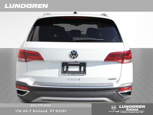 Used 2023 Volkswagen Taos SEL AWD/4WD image 6