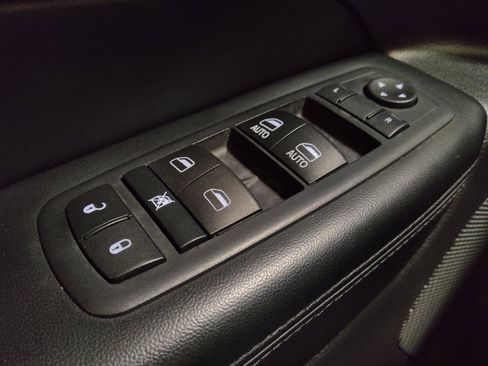 Used 2017 Jeep Grand Cherokee Laredo w/ Quick Order Package 2BE image 27