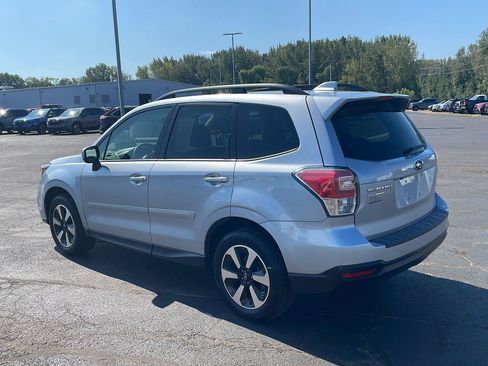 Used 2017 Subaru Forester 2.5i Premium w/ All-Weather Package AWD/4WD image 3