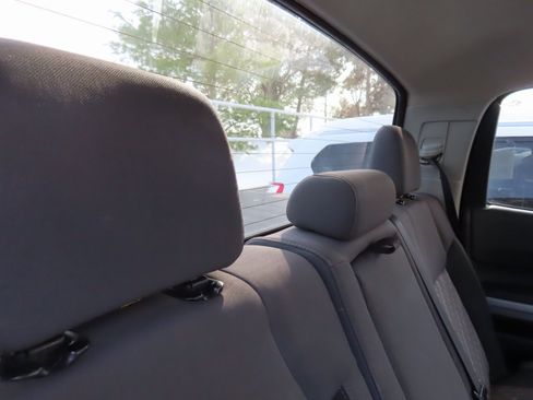 Used 2018 Toyota Tundra SR5 image 29