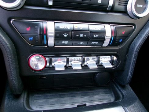 Used 2020 Ford Mustang Premium image 14