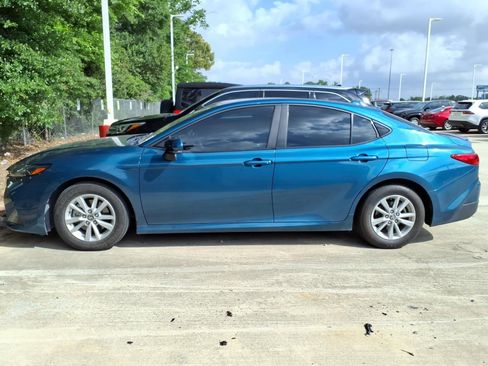 Certified 2025 Toyota Camry LE w/ Convenience Package image 5