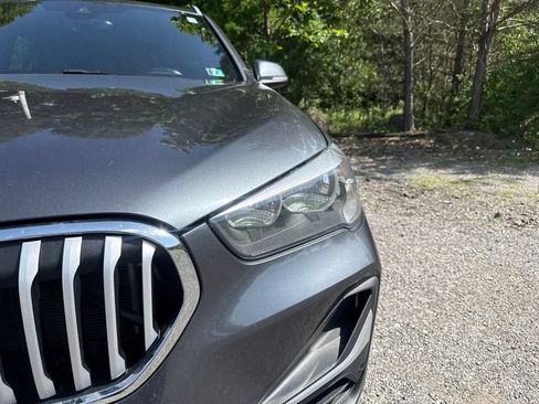Used 2021 BMW X1 xDrive28i w/ Convenience Package AWD/4WD image 3