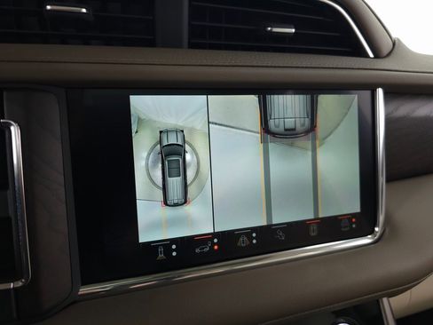 Used 2023 GMC Yukon Denali w/ Advanced Technology Package image 33