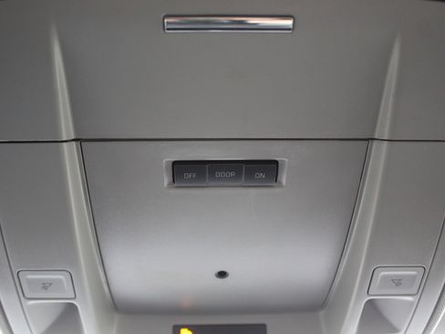 Used 2016 GMC Sierra 1500 SLE image 33