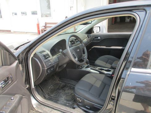 Used 2010 Ford Fusion SE FWD image 8