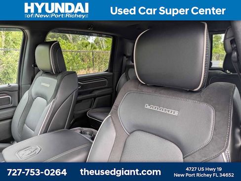 Used 2025 RAM 1500 Laramie w/ Sport Appearance Package AWD/4WD image 7