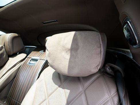 Used 2024 Mercedes-Benz Maybach EQS 680 4MATIC image 47