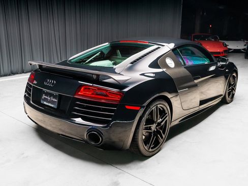Used 2014 Audi R8 V10 image 34
