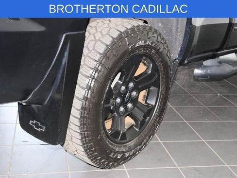 Used 2015 Chevrolet Silverado 1500 LT w/ Midnight Edition AWD/4WD image 15