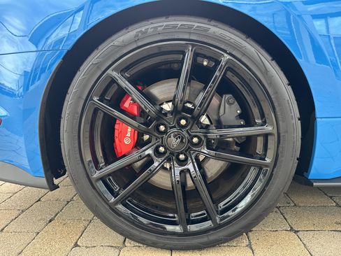 Used 2022 Ford Mustang Shelby GT500 w/ Technology Package image 30