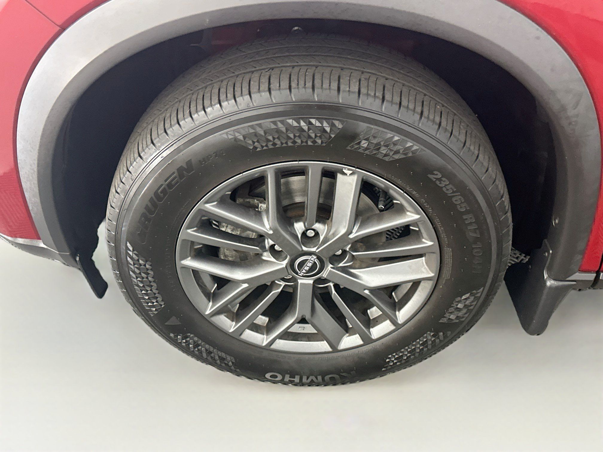 Used 2023 Nissan Rogue S AWD/4WD image 11