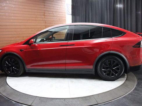 Used 2023 Tesla Model X image 8