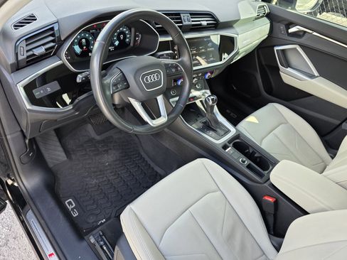 Used 2024 Audi Q3 2.0T Premium image 11