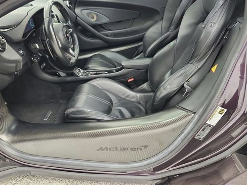 Used 2017 McLaren 570S RWD image 32