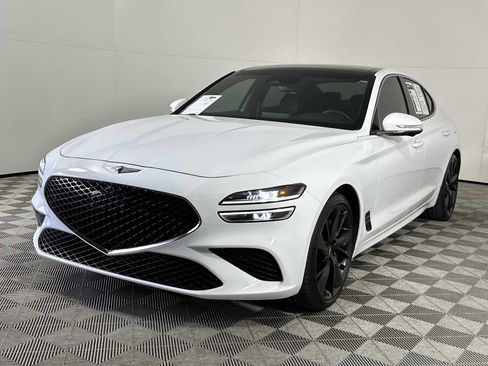 Used 2022 Genesis G70 3.3T image 4