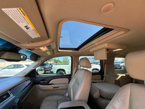 Used 2008 GMC Yukon Denali AWD/4WD image 19