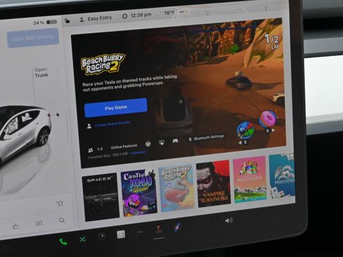 Used 2023 Tesla Model Y Long Range image 27