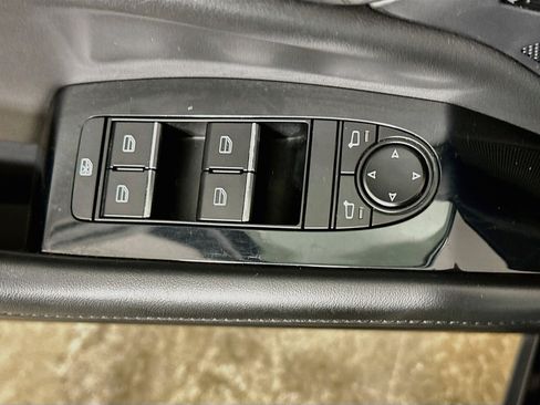 Used 2024 MAZDA MAZDA3 s FWD image 15
