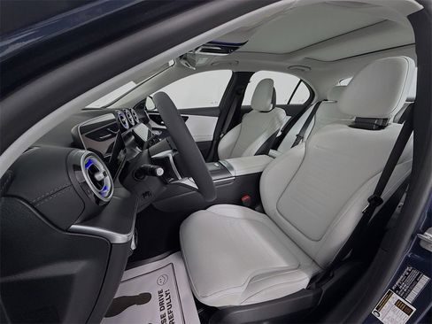 Used 2025 Mercedes-Benz C 300 4MATIC Sedan image 22