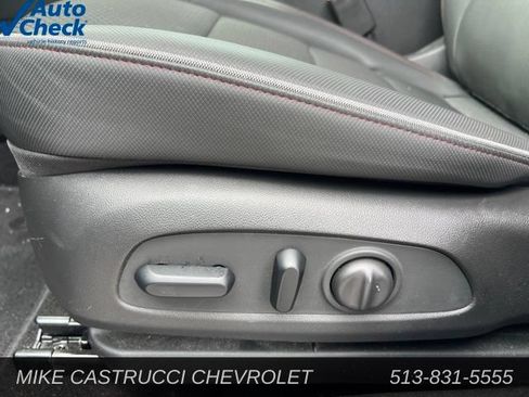 Used 2023 Chevrolet TrailBlazer RS w/ Convenience Package FWD image 9