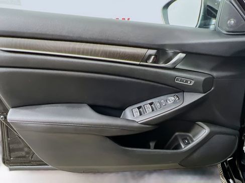 Used 2020 Honda Accord EX-L image 31