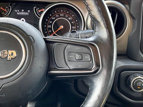 Used 2018 Jeep Wrangler Unlimited Sport S AWD/4WD image 17