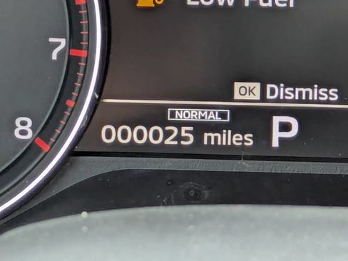 New 2026 Mitsubishi Outlander ES FWD image 29