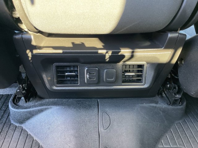 Used 2020 Chevrolet Silverado 1500 RST AWD/4WD image 21