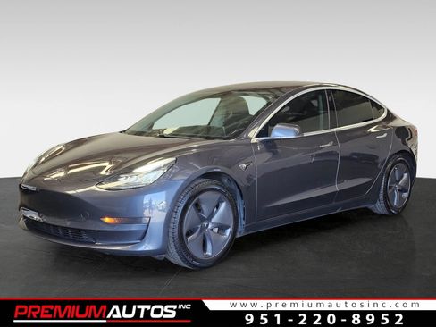Used 2019 Tesla Model 3 Standard Range Plus RWD image 1