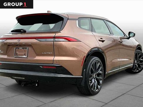 Certified 2025 Toyota Crown Signia w/ Advanced Technology Package image 13