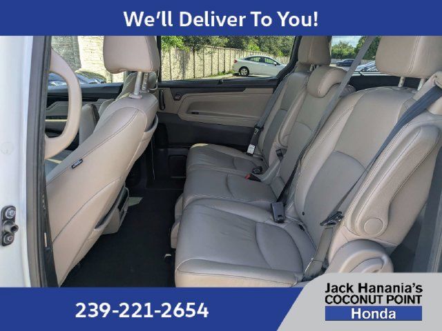 Used 2023 Honda Odyssey Touring image 15