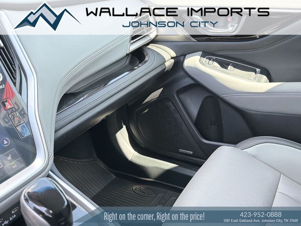 Used 2020 Subaru Outback Limited AWD/4WD image 19