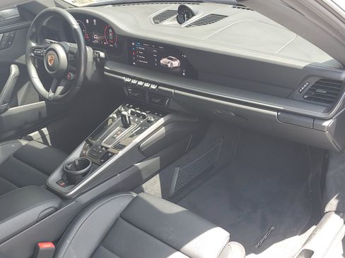 Used 2025 Porsche 911 Carrera T RWD image 11