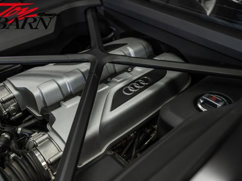 Used 2018 Audi R8 V10 image 51