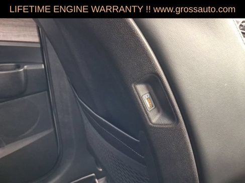 Used 2022 Kia Sorento S w/ Panoramic Sunroof Package AWD/4WD image 35