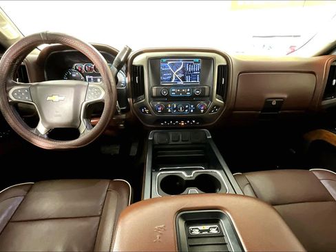 Used 2017 Chevrolet Silverado 2500 High Country w/ Duramax Plus Package image 13