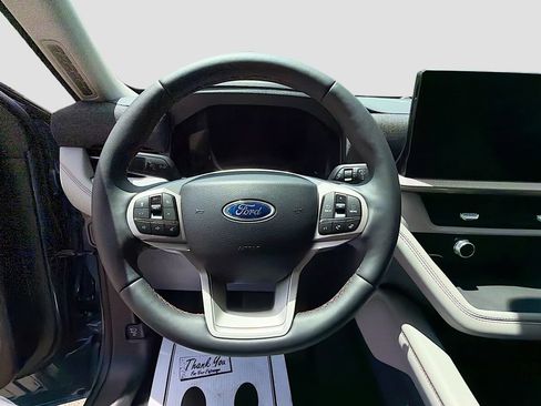 Used 2026 Ford Explorer Active w/ Active Comfort Package AWD/4WD image 11