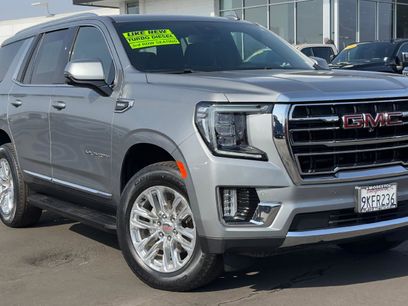 Used 2024 GMC Yukon SLT w/ SLT Luxury Package