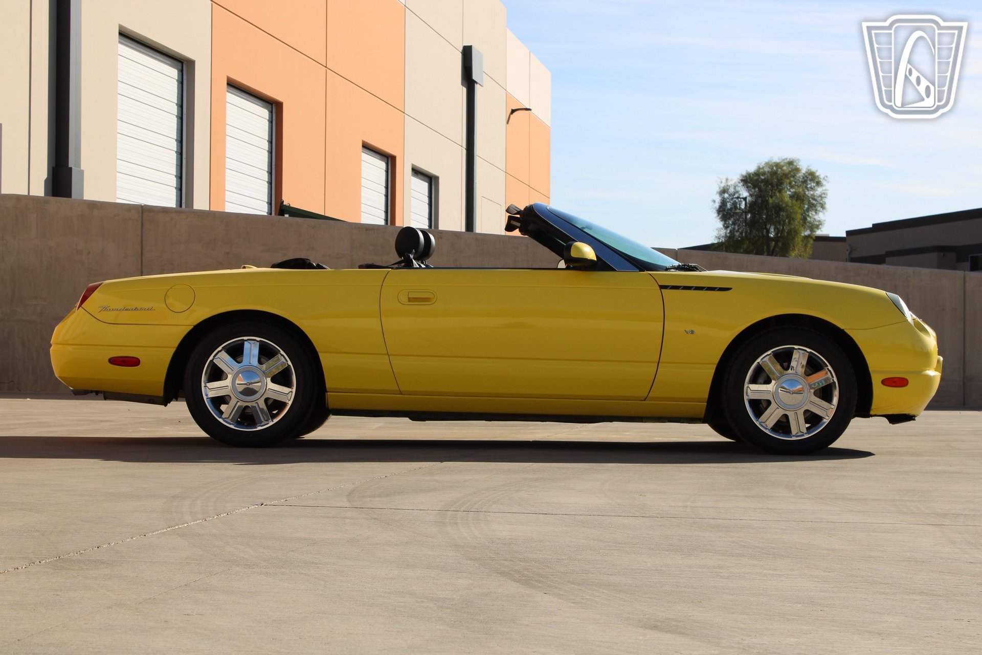 Used 2004 Ford Thunderbird RWD image 30