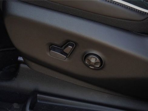 New 2026 Chrysler Pacifica Limited image 21