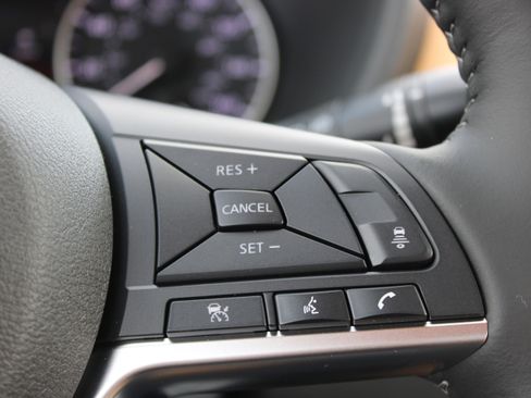 New 2025 Nissan Sentra SV w/ SV Premium Package image 24