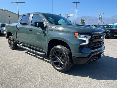 Used 2025 Chevrolet Silverado 1500 LT Trail Boss w/ LT Trail Boss Premium Package AWD/4WD image 35