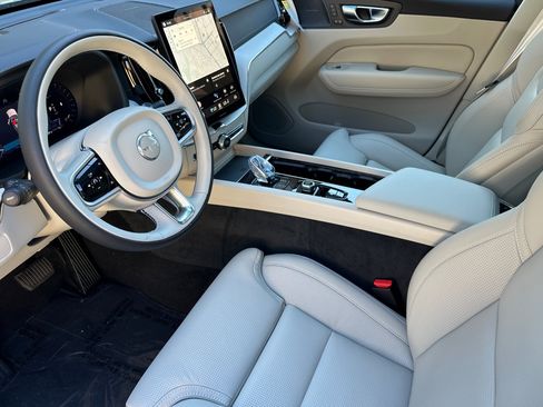 New 2026 Volvo XC60 B5 Ultra w/ Climate Package AWD/4WD image 7