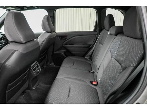 Used 2026 Subaru Forester Premium AWD/4WD image 14