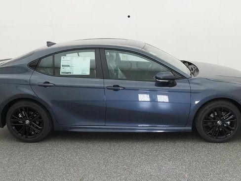 New 2026 Toyota Camry SE FWD image 11